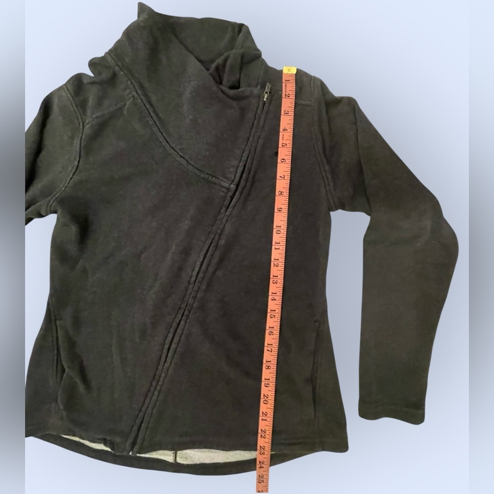 Puma Jacket - Picture 2 of 9